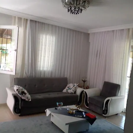 Люкс -Квартира У Подножия Античной Архитектуры Appartement